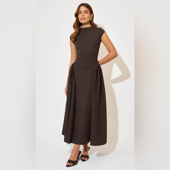 Odd Muse Dresses & Skirts - NWT OddMuse Brown Midi Dress
